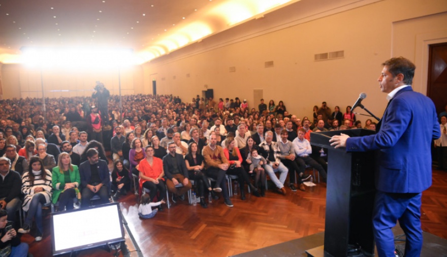 Para Kicillof, “las prestaciones de salud no pueden ser vistas como una mercancía”