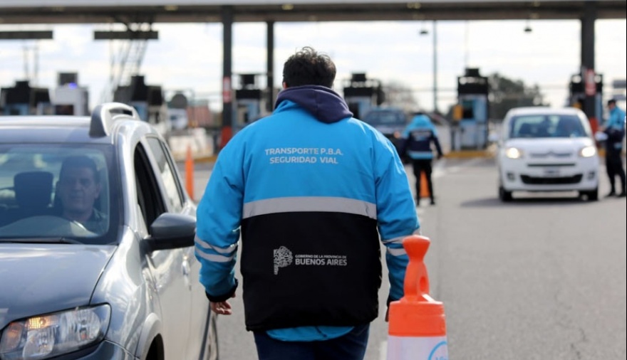 Tras la derogación de la cédula azul, qué trámite hay que hacer para autorizar a alguien a manejar un auto