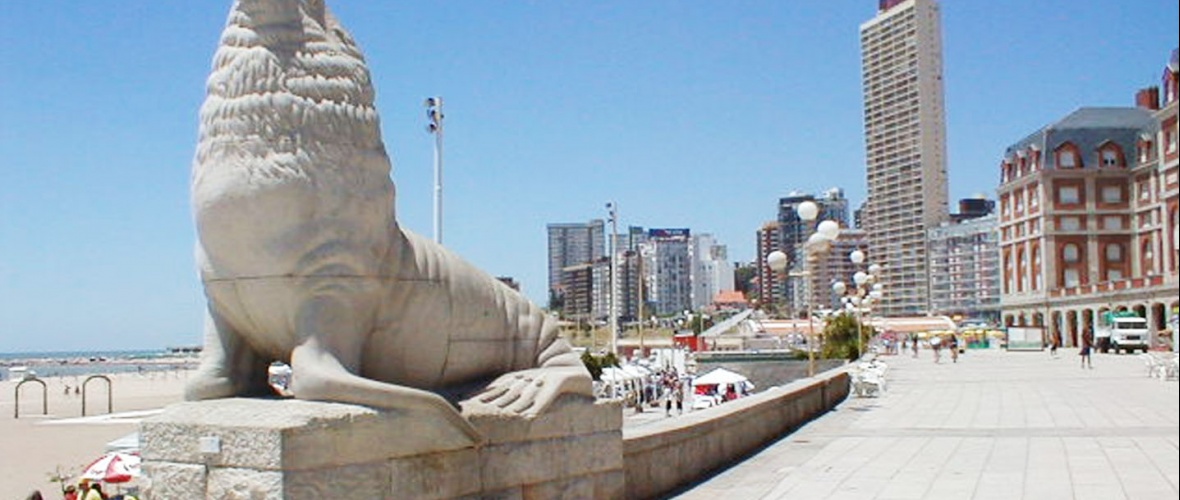 Mar del Plata anunció un concurso para crear la bandera local