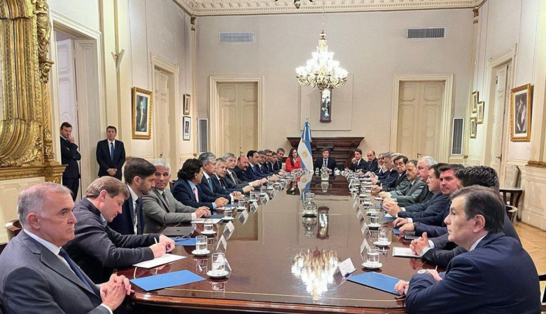 Sin convocar a Kicillof, Milei recibirá a la mayoría de los gobernadores