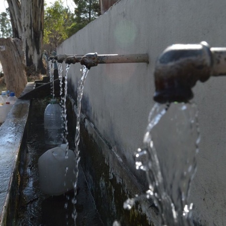 Falta de agua en Bahía Blanca: avanzarán en la municipalización del servicio