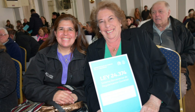 Desarrollo de la Comunidad entregó escrituras gratuitas en Necochea