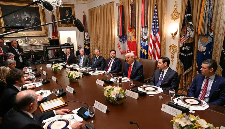 Trump condicionó la ayuda a Milei al resultado de las elecciones: "Si pierde, no seremos generosos"