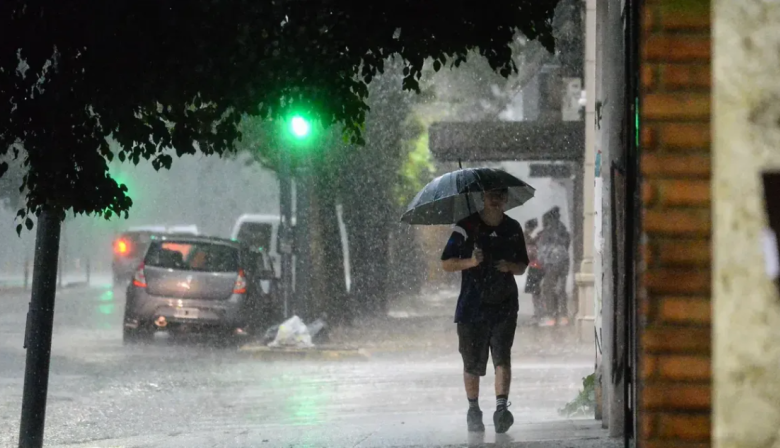 Alerta amarilla en la Provincia: se esperan fuertes tormentas y un brusco descenso de temperatura