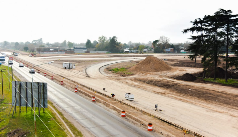 Kicillof crea un consorcio para reactivar la Autopista Presidente Perón