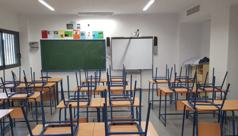 El viernes es día no laborable: ¿habrá clases en las escuelas?