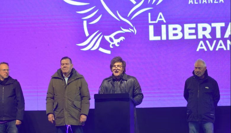 Milei cerró la campaña en Moreno y habló de un "empate técnico"