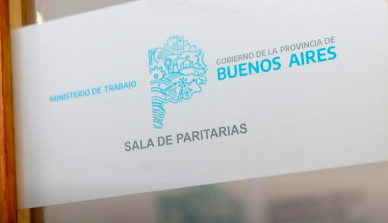 La Provincia ofertó a docentes y estatales un aumento escalonado de 5%