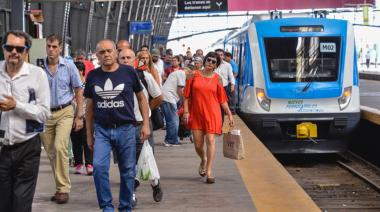 Mañana aumentan 8% las tarifas de colectivos y trenes en el AMBA