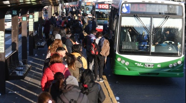 La UTA levantó el paro de colectivos solo en el AMBA 