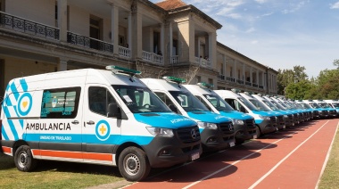 Provincia comenzó con la entrega de 52 nuevas ambulancias