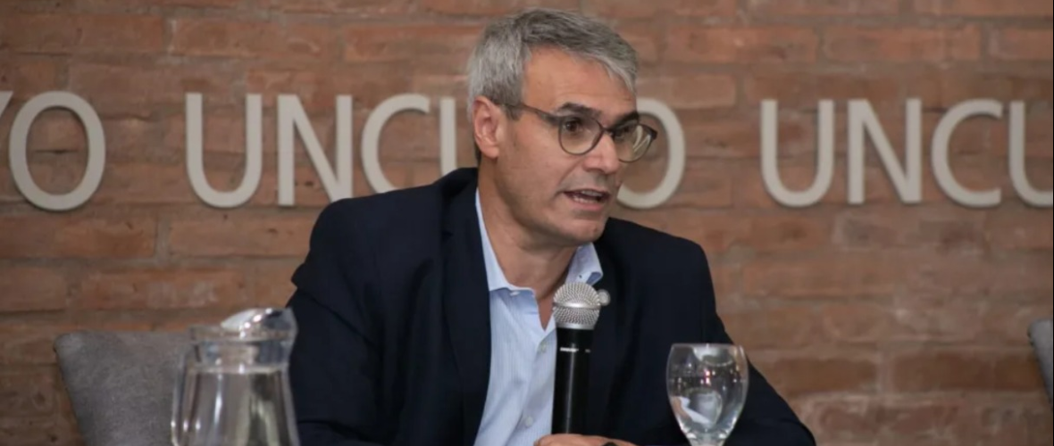La UNS fijó postura por el caso de la nutria y aclaró que no puede aplicar sanciones