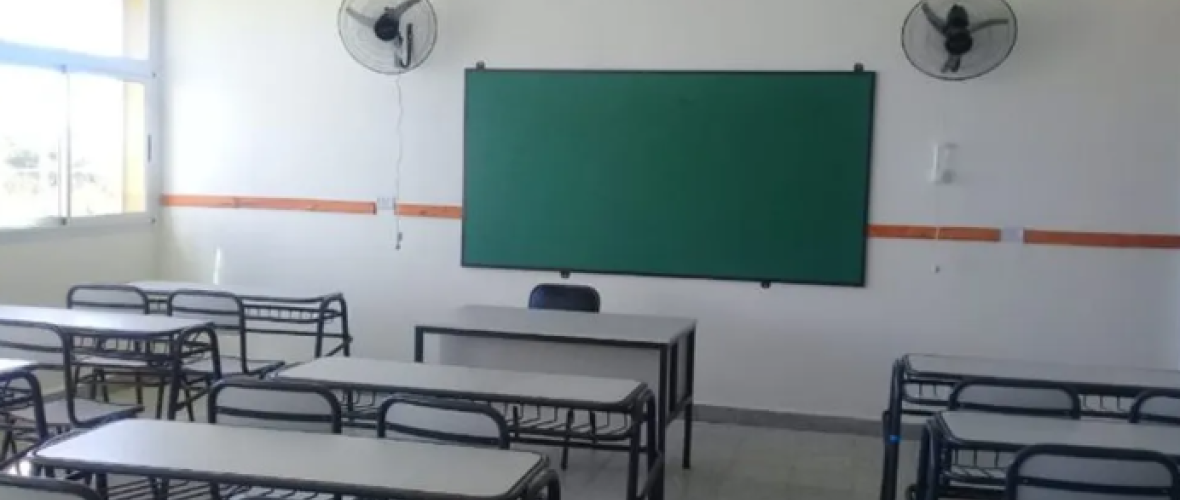Sin clases: docentes bonaerenses paran el martes en reclamo de mejores salarios