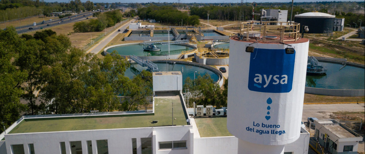 Después de veinte años, AySA vuelve a manos privadas por US$340 millones