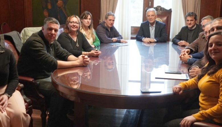 El Colegio de Martilleros de La Plata le marca la cancha a Alak por la creación de la Subsecretaría para Inquilinos