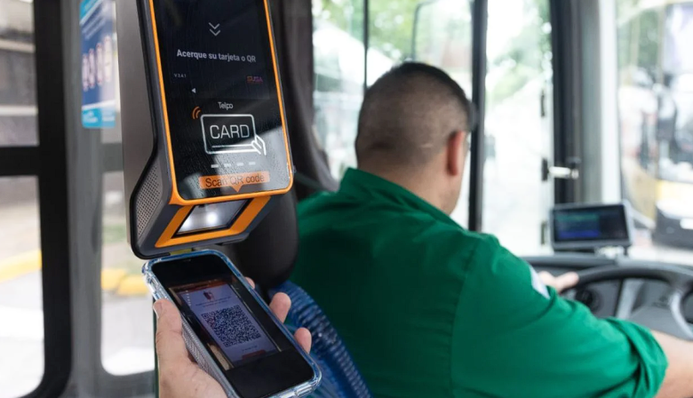 Otras seis nuevas líneas de colectivo de AMBA se suman al pago del boleto con QR o tarjetas
