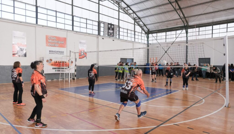 La Provincia financiará espacios recreativos para personas mayores