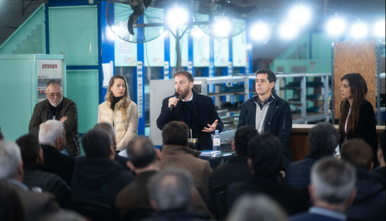 Día de la Industria: Otermín y Wado de Pedro se reunieron con representantes de empresas y cámaras de Lomas