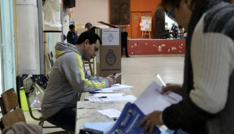 El lunes habrá clases tras las elecciones y se pagará un plus por limpieza de escuelas