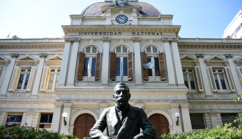 La UNLP decreta asueto por el Día del Maestro