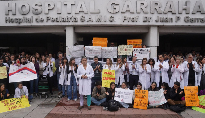Nuevo paro de trabajadores del Garrahan y acto frente al Congreso