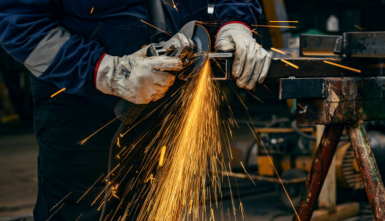 La metalurgia bonaerense en caída libre: producción y empleo en niveles críticos
