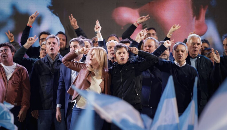 Kicillof encabezará un encuentro con intendentes de Fuerza Patria para definir la campaña de octubre