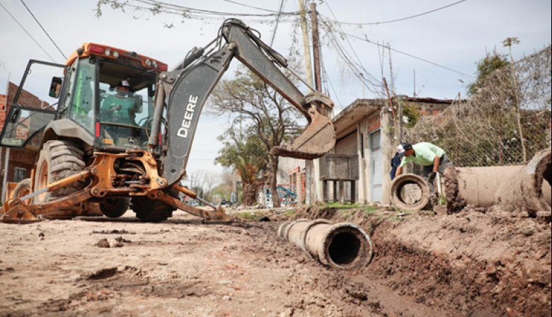 Agustoni continúa con el plan de infraestructura que transforma los barrios de Pilar.