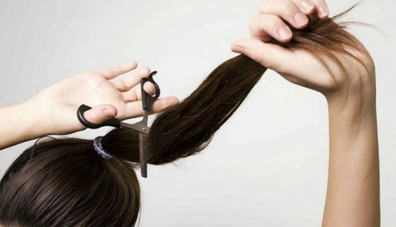 En Monte Grande crece la venta de cabello por la crisis: cuánto pagan y qué buscan