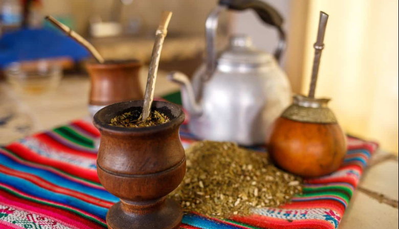 Baradero rinde homenaje al mate con música, baile y competencias únicas