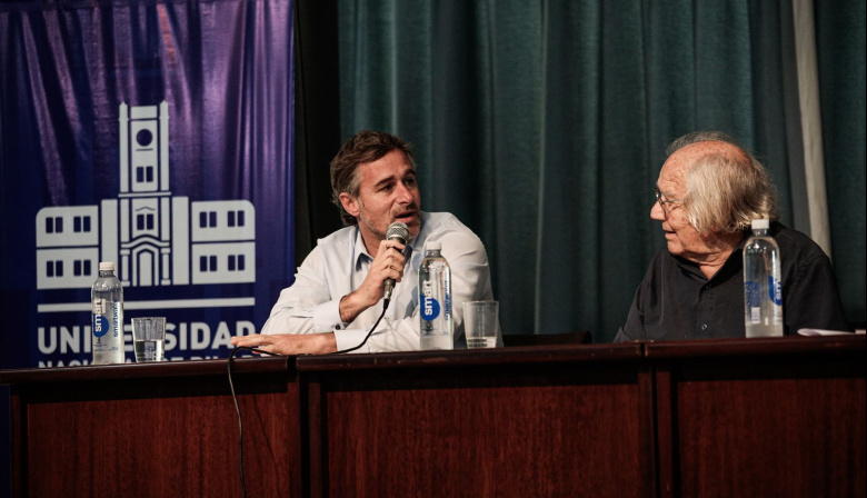 Achával participó junto a Pérez Esquivel de un encuentro con estudiantes de la Universidad Nacional de Pilar