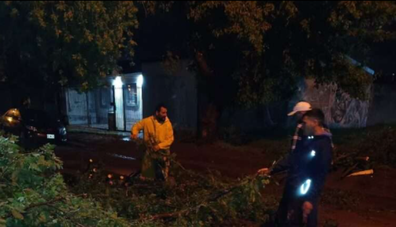 Temporal en Junín deja techos volados, cortes de luz y familias evacuadas