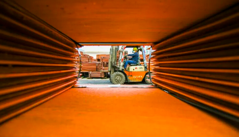 El empleo privado sigue en caída, mientras crece el número de monotributistas