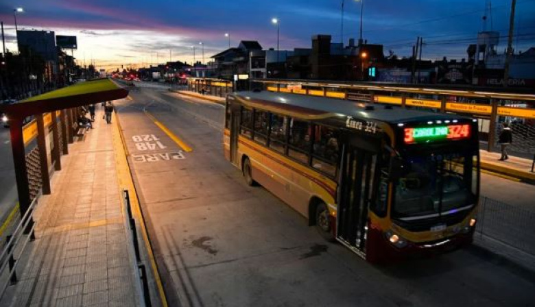 Aumentaron casi 10% los colectivos del AMBA: a cuánto pasó el boleto mínimo