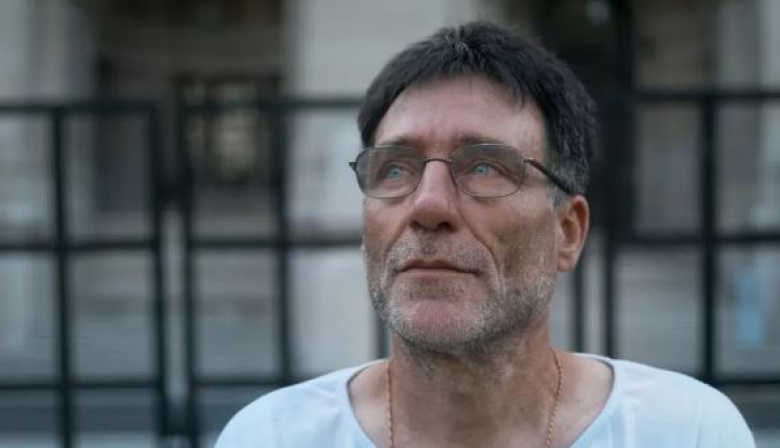 El padre "Paco" Olveira viajaba en el colectivo que volcó: "Nadie sintió nada raro hasta el accidente"