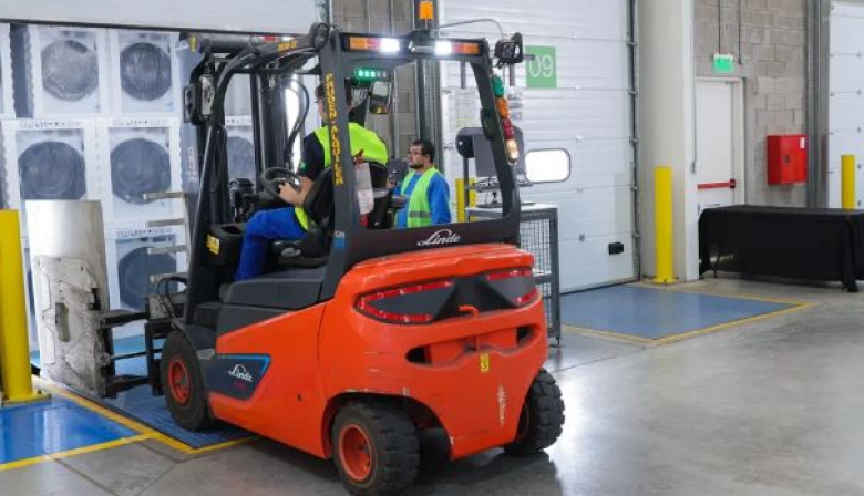 Whirlpool cerró de forma sorpresiva su planta de Pilar: despidieron a 220 trabajadores