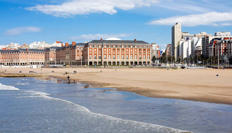 Cómo estará el clima en el último fin de semana largo de 2025 en Buenos Aires y el AMBA