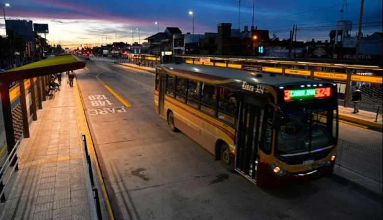 La UTA ratificó el paro de colectivos y varias líneas están afectadas