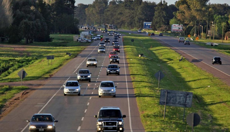 Fin de semana largo: fuerte afluencia hacia Mar del Plata con picos de 600 autos por hora