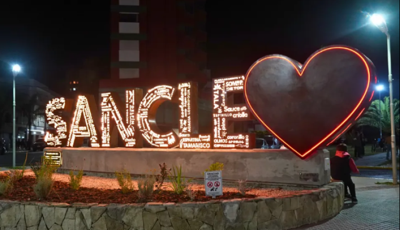 San Clemente encendió su "Mágico Diciembre" y marcó el inicio de la temporada navideña