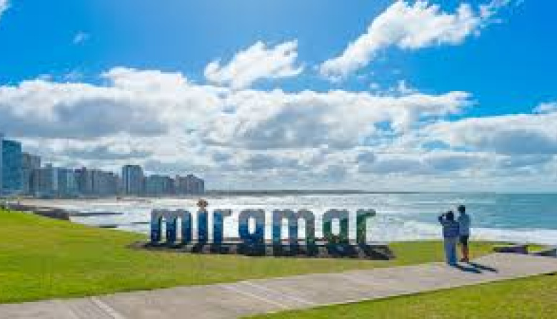 Miramar se impulsa como destino familiar y accesible para el verano 2025/26