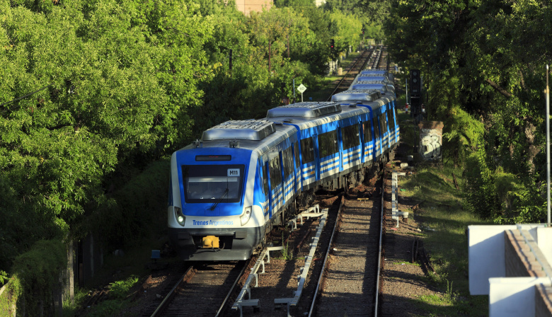 El Gobierno avanza con la privatización de los trenes del AMBA y pidió asistencia técnica al BID