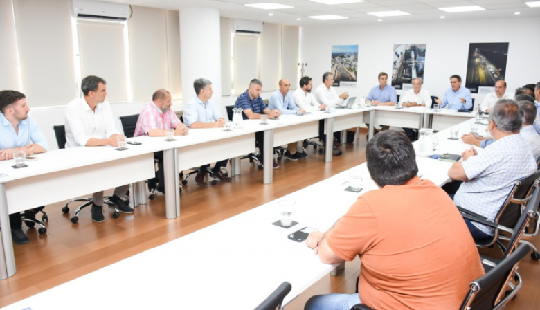 Katopodis e intendentes se reunieron por obras en la Autovía Provincial Ruta 6