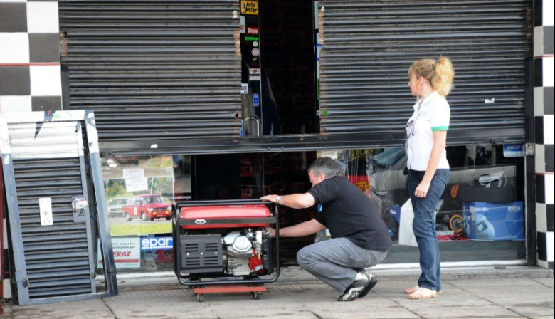 Apagón en el AMBA en plena ola de calor: miles de usuarios siguen sin luz