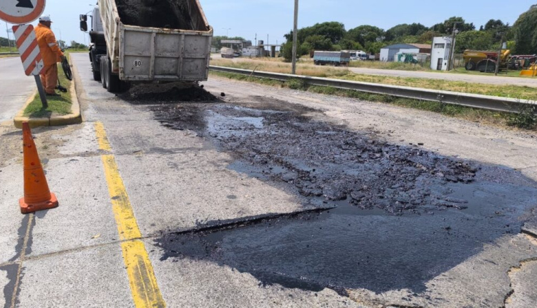 Roque Pérez: denuncian arreglos precarios en la Ruta 205 a semanas del cambio de concesión