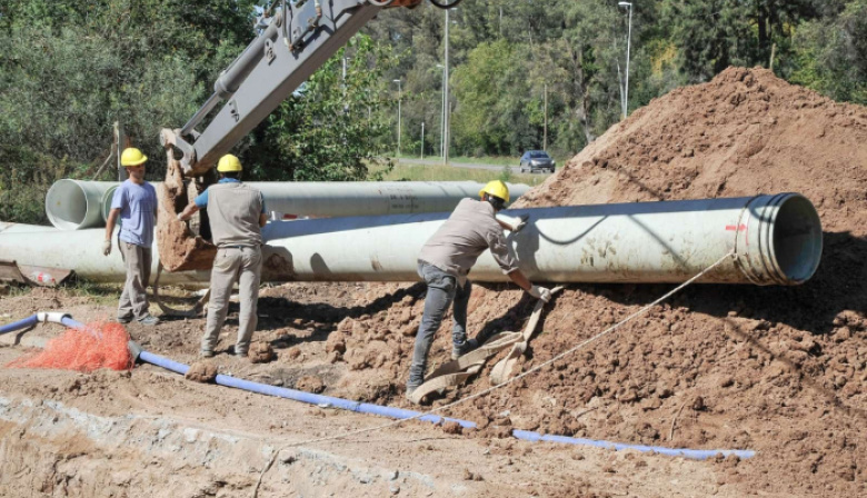 La Provincia avanza con obras de agua y cloacas en Coronel Rosales y Mercedes