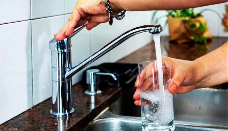 ABSA avanzó con la audiencia pública para actualizar la tarifa del agua en 2026