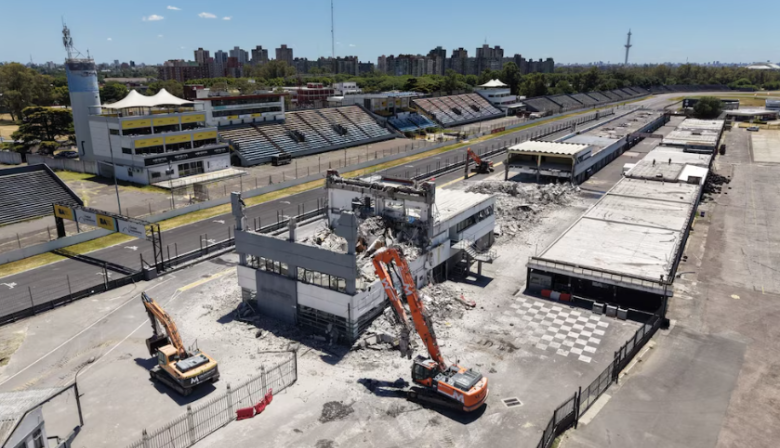 Comenzaron los trabajos de demolición en el autódromo de Buenos Aires