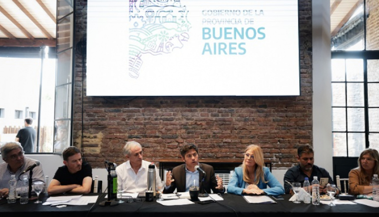 Kicillof encabezó en Chascomús una reunión con más de 250 empresarios y productores