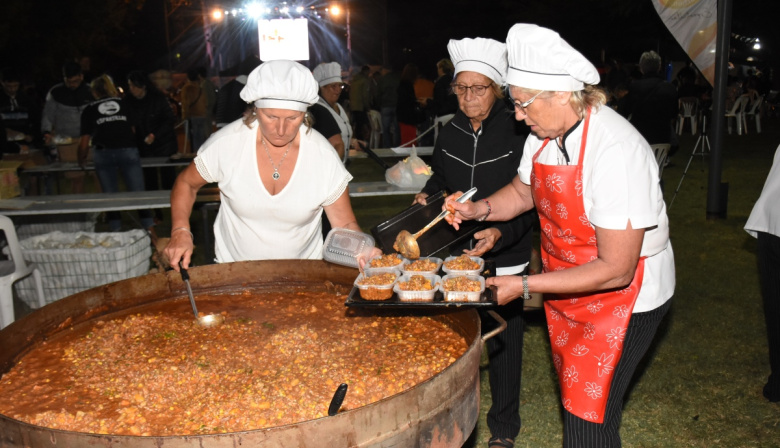 La Fiesta de la Carbonada vuelve a Espartillar con una edición histórica y shows en vivo